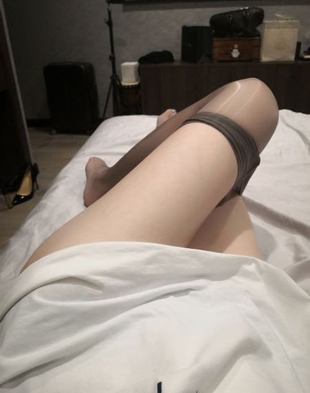 国产奔驰新一代v级_高清高清完整版播放
