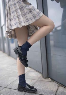 欧美吃鸡小姐姐_国产剧在线播放