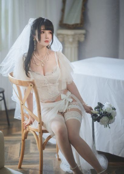 欧美人体艺术另类_在线观看