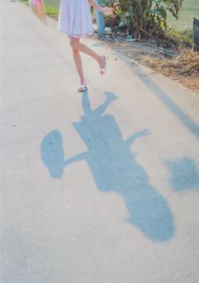 欧美明星rv鞋街拍_DVD免费在线观看