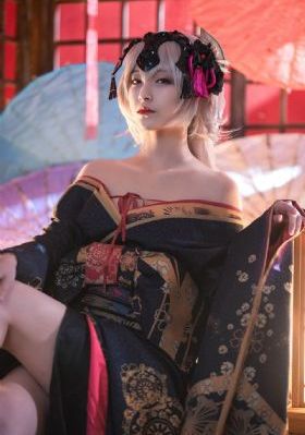 手机壁纸欧美范街拍_HD高清完整版