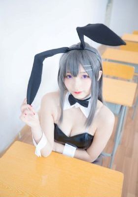 日韩成人中文在线_蓝光影视在线观看
